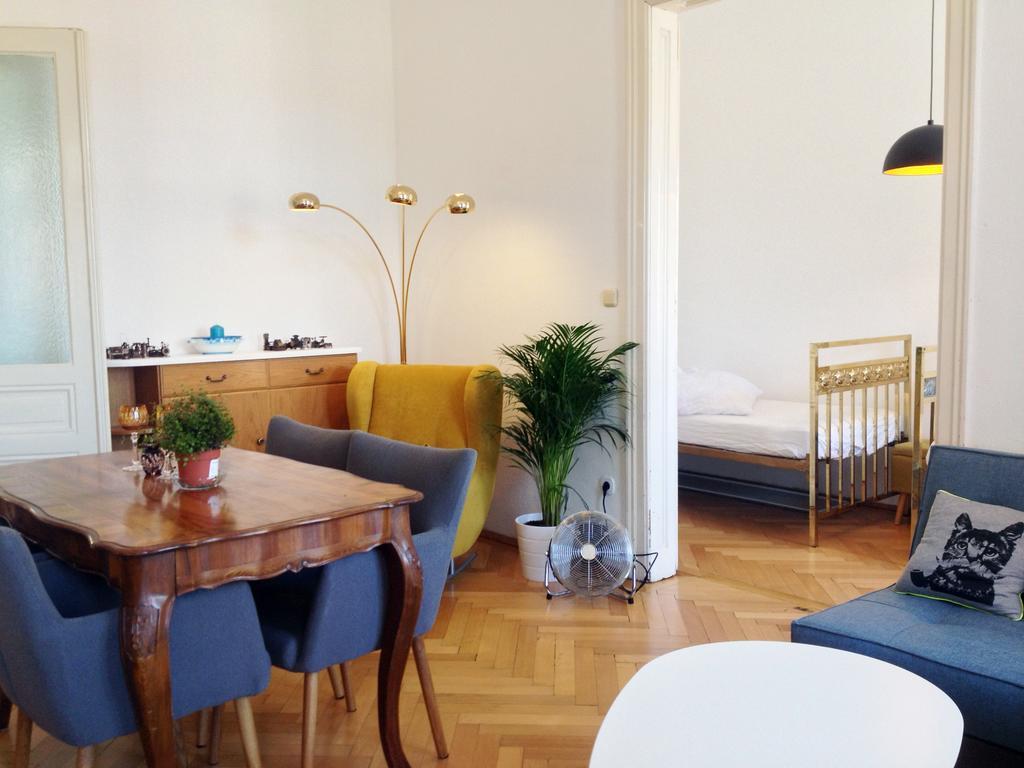 Big Vintage Style Flat Near Schönbrunn Lägenhet Wien Exteriör bild