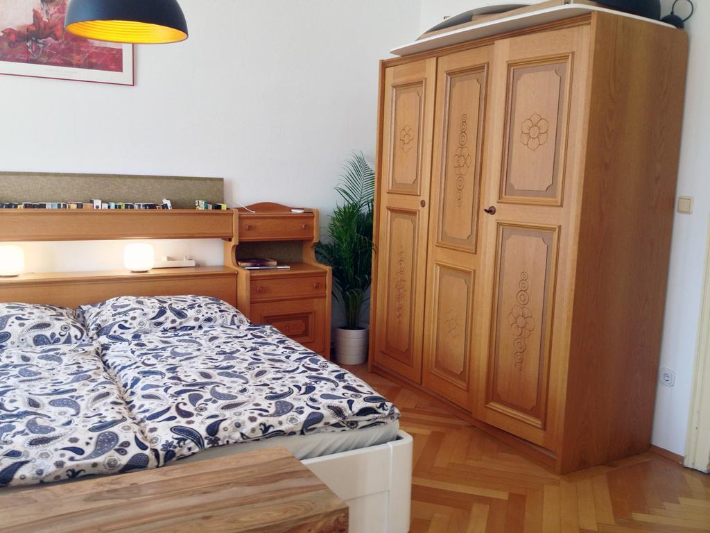 Big Vintage Style Flat Near Schönbrunn Lägenhet Wien Exteriör bild